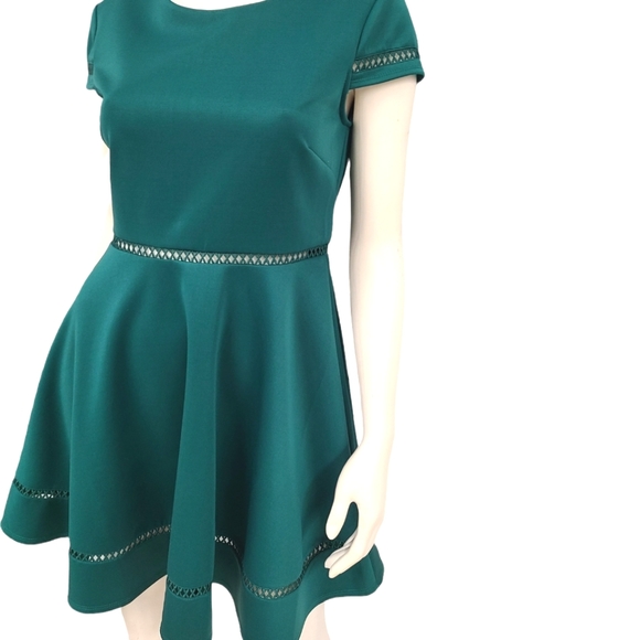 Francesca's Green Fit and Flair Dress Size Medium - Picture 6 of 8